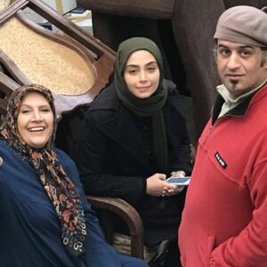 Shahin Taslimi Instagram - سریال  ۸۷متر  کارگردان جناب آقای کیانوش عیاری  به اتفاق  خانم دیبا زاهدی