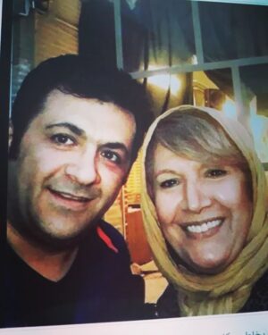 Shahin Taslimi Instagram - ‌
این عکس  را در یزد  سر سریال سر دلبران  با زنده یاد  شهرام عبدلی گرفتم باورم نمیشه از میان ما رفته روحش شاد😔🖤🖤