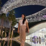 Shambhavy gurumoorthy Instagram - 🤍 #samandprasi #trending #instagood #instadaily #positivevibes #happy #happyme #vacation #dubai #dubaidiaries🇦🇪 #tamilactress #tamilcouples #youtuber Museum of the Future