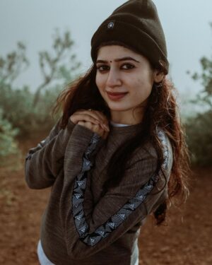 Shambhavy gurumoorthy Instagram - Confidence is the most beautiful thing you can possess… 

#trending #confidence #beingyourself #innerpeace #beconfident #selflove #beingstrong #tamilactress #happyface #teluguactress #happytime
