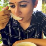 Shambhavy gurumoorthy Instagram - Lunch date with my hubby ❤️❤️ YouTube link in our bio 🔗 #samandprasi #chennaiponnu #date #husband #outing #lunchtime #lunchdate #trendingreels #trending #couple #trendingcouples👫 #instalike #instafood #instagood #instafam #actress #youtuber #tamil #tamilactress Chennai, India