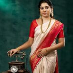 Shambhavy gurumoorthy Instagram - Traditional vibes 🌸 #sam&prasi #trendingsongs #tamil #trending #insta #instamood #instadaily #traditional #instalike