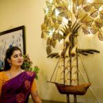 Shambhavy gurumoorthy Instagram - A photo could tell a story about without words🍃 #samandprasi #trending #instagood #instadaily #trendingpics #instamood #selflove #selfcare #photographylovers #photos #happy #goodday #workhard #shootlife #sadhana #geminitv #suntv #greatday Pc :@KLFilmstudio