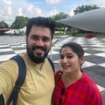 Shambhavy gurumoorthy Instagram - vacation state of mind 💭❤️💛 #samandprasi #trending #instagood #instadaily #holiday #coupletravel #instalike #vacation #srilanka #srilankatravel #makingmemories #lovefortravel #love #loveofmylife #bestvacations #happytime #husbandandwife #loveofmylife #exploringsrilanka #exploringplaces Slaf Base Ratmalana