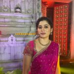 Shambhavy gurumoorthy Instagram - அறுவடைத் திருநாள் பொங்கல் நன்னாளில் தமிழர்கள் வாழ்வில் அன்பும் அமைதியும் நலமும் வளமும் பெருகட்டும்💫. Costume designed by : @thorkal_couture_official #samandprasi #pongal #pongalcelebration #tamilactress #tamilarthirunaal #trending #trend #instagood #instadaily #instamood #festival #festivewear #festivalvibes #suntv #illakiyaserial #saregama #happysankranti #nature #positivity Chennai, India