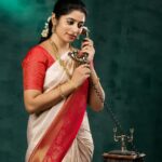 Shambhavy gurumoorthy Instagram - Traditional vibes 🌸 #sam&prasi #trendingsongs #tamil #trending #insta #instamood #instadaily #traditional #instalike