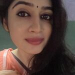 Shambhavy gurumoorthy Instagram - Peachy vibes 🍑 #sam&prasi #trending #instagood #instapost #friyayvibes #friyay #sareeslove #favouritepicture #tamilactress #teluguactress #tamilponnu #positivevibes #beyourownkindofbeautiful #instamood #instalike