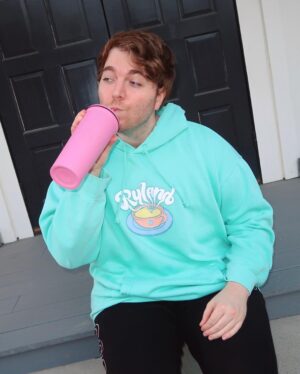 Shane Dawson Instagram - I like having his name on my chest so the zero people that hit on me know that I’m taken. 💪🏻🐷👍🏻 New Ryland hoodie and pink pig cup up now on my merch site! (link in bio) ❤️