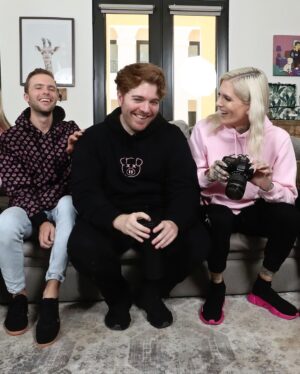 Shane Dawson Instagram - In honor of my merch restocking here’s some of my favorite outtakes from the photoshoot day :)) from me looking like a slime killer, to morgan looking like a damn supermodel, to Jeffree stealing Andrews camera to take pictures of his crotch. It truly was one of the most fun days I’ve ever had. :,) ❤️ (merch restock link in bio)