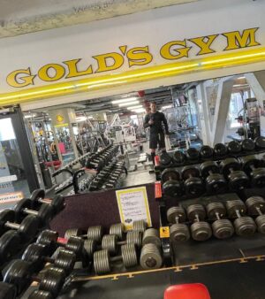 Shane Veryzer Instagram - Good as Golds mate.
#TMDK @goldsgym.kobemotomachi
#gym #fitness #sleeves