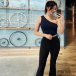 Shang-Fei Wang Instagram - Cycle真的好爆汗好燃脂🔥 上完課神清氣爽😜 全身/ @agni.wear 官網輸入我的折扣碼[ NYSA20 ］ 20%off ✨✨✨ #穿美美的運動服 #運動更有動力 👌😏 Space Cycle