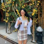 Shannon Dang Instagram – Aimless coffee walks spark joy 🤍 New York City