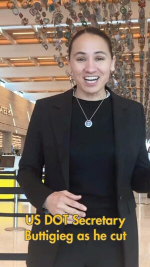 Sharice Davids Instagram - The new #KCI terminal is open for business! Excited for the opportunity this will bring to our region.