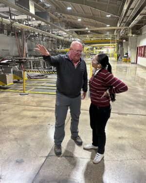 Sharice Davids Instagram - You all know I love highlighting some of the great manufacturing facilities we have here in #KS03. This week, I got to visit Cardinal Glass Industries in Spring Hill. They produce glass used for residential windows and doors.

Investing in domestic manufacturing boosts our local economy and lowers costs!