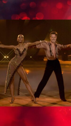 Sharon Battiste Instagram - Die beiden hatten nur “One Night Only“ – und haben so richtig einen rausgehauen 🔥💃🏽 Für die 
Rumba von Sharon & Valentin gab es von der Jury volle Punktzahl! Wie hat es euch gefallen?
#LetsDance #SharonBattiste #ValentinLusin #Rumba #RTL #Tanzshow @sharonbattiste_ @valentinlusin