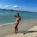 Sharon Battiste Instagram – Ganz große Formenteraliebe 🩵💦 Wart ihr schonmal dort ?? 🌊

#formenteralovers #beachformentera #beachgirls #bikinifashion