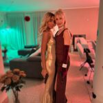 Sharon Battiste Instagram - MORD IN MONTE CARLO ♥️♠️♦️♣️ Danke, für so wundervolle Tage♥️ Danke, dass es euch gibt♥️ Ich liebe euch ♥️ #family #friendship #krimidinner #birthdaypartyfun #bondgirls #007jamesbond #goldendress