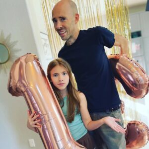 Shaylee Mansfield Instagram - What a morning waking up to all the decorations, a scavenger hunt to find my gifts, opening them up, and celebrating my 13th birthday. Bittersweet because that means I’m growing up and will no longer be a kid. If I could, I would wish to be a kid forever. ✨

#happy13thbirthday #13thbirthday #bestgiftsever #aries