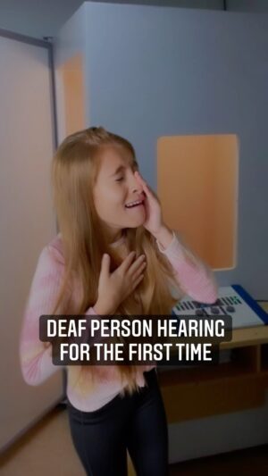 Shaylee Mansfield Instagram - How many times have you seen a video of “Deaf Person Hearing for the First Time” before? Perhaps more than you can count. What hearing people don’t realize is that these videos do more harm than good. It is a constant reminder that Deaf people are broken therefore need to be fixed. The truth is that Deaf people are tired of the same videos circulating around a million times. What about life’s other firsts? The first smile, sign, laugh, midnight snack, walk, flight, potty (or attempt at potty mouth), and Deaf school.

There are countless of life moments that makes us human including Deaf people. Layered. Three-dimensional. After all, there is more to life than just hearing. So, the next time you watch one of these videos and are about to share… I encourage to think twice and share other videos about Deaf people beyond hearing. 

#SignLanguage #americansignlanguage #deafpeople #deafcommunity #firsts