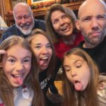 Shaylee Mansfield Instagram - Christmas and me are best friends - it’s pretty obvious in the pictures. 😄🥰🤩 May you all have the happiest and gentlest holidays this season. Hoping 2022 will be lighter and brighter for everyone. 🤟🎄 Atlanta, Georgia