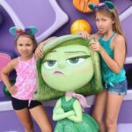 Shaylee Mansfield Instagram - Disney, you know how to make my dreams come true. #disneylandcalifornia #disneykid #disneycaliforniaadventure #magicalmoments #disneygirl Disneyland/Califonia Adventure