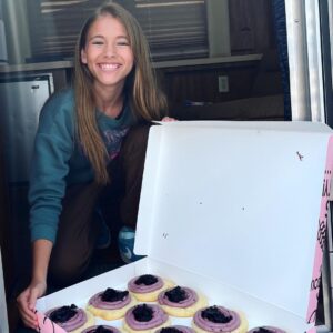 Shaylee Mansfield Instagram - 14 YEARS OLD. Born as one of the biggest baby and now, you’re the smallest. But it’s not the actual size that matters, it’s the size of your spirit. A through and through Aries. You leave behind a trail of confetti from all of your party planning, food crumbs from cooking up a storm and baking sweets for others, giggles from your random jokes, and little notes of gratitude everywhere you go. When you give, it’s boundless.

It is without question that your youthful spirit, imagination, ray of optimism, and humor carry you far on your life journey. 

Wishing the brightest birthday to the one and only Shaylee Ava Mansfield. 🥖 🥐 🍟 🥟 🎢 🐶 ♈️🐘🎭🎉