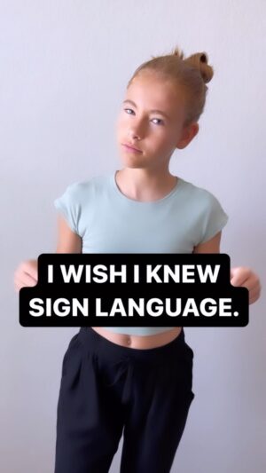 Shaylee Mansfield Instagram - Have you said, “I wish I knew sign language?” This video is for you. You might not know this, but Deaf people get this often from strangers, friends, co-workers, partners, and even family. The sad truth is that most of them never learn sign language. Don’t be that hearing person! Start to learn sign language today with @lingvano . (PS: You won’t regret it!) 🤟