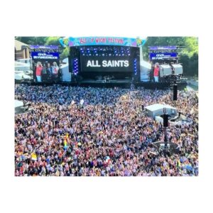 Shaznay Lewis Instagram - Perfect end to the summer with my girls. Thank you @isleofwightfest forever grateful 🙏🏾🖤