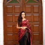 Sheena Chohan Instagram – If you find a closed door 🚪… open it!!
.
.
.
Video and edit by @ash_photography_official 
Saree by : @swtantraofficial 
Makeup : @goa_makeup_artist_farz 
.
.
.
.
#sheenachohan #saree #reels #positivevibes #actress 
#reelsinstagram #reelitfeelit #instagood #inspiration Goa India