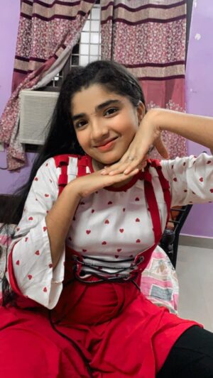 Sherin Thara Instagram - Pls don’t leave your parents . Parents are our first god. & it’s our responsibility .and don’t leave god s children’s too. Do something what you have & give love & support to them.& can’t control myself to saw them what about you? Heart melting time & thanks for your love & blessings & wishes love you all❤️

Visit to old age home & orphanage #blessed #thankful #grateful #trendingvideos 

#babysherin #babymayu #mayu #baakyalakshmi #vijaytelevision #love #support #orphanage #oldagehome #explore #explorepage #kind #trendingreels #trendingnow #trending #happy #birthday #heart #instalove #instapost #instareels #instagram #insta