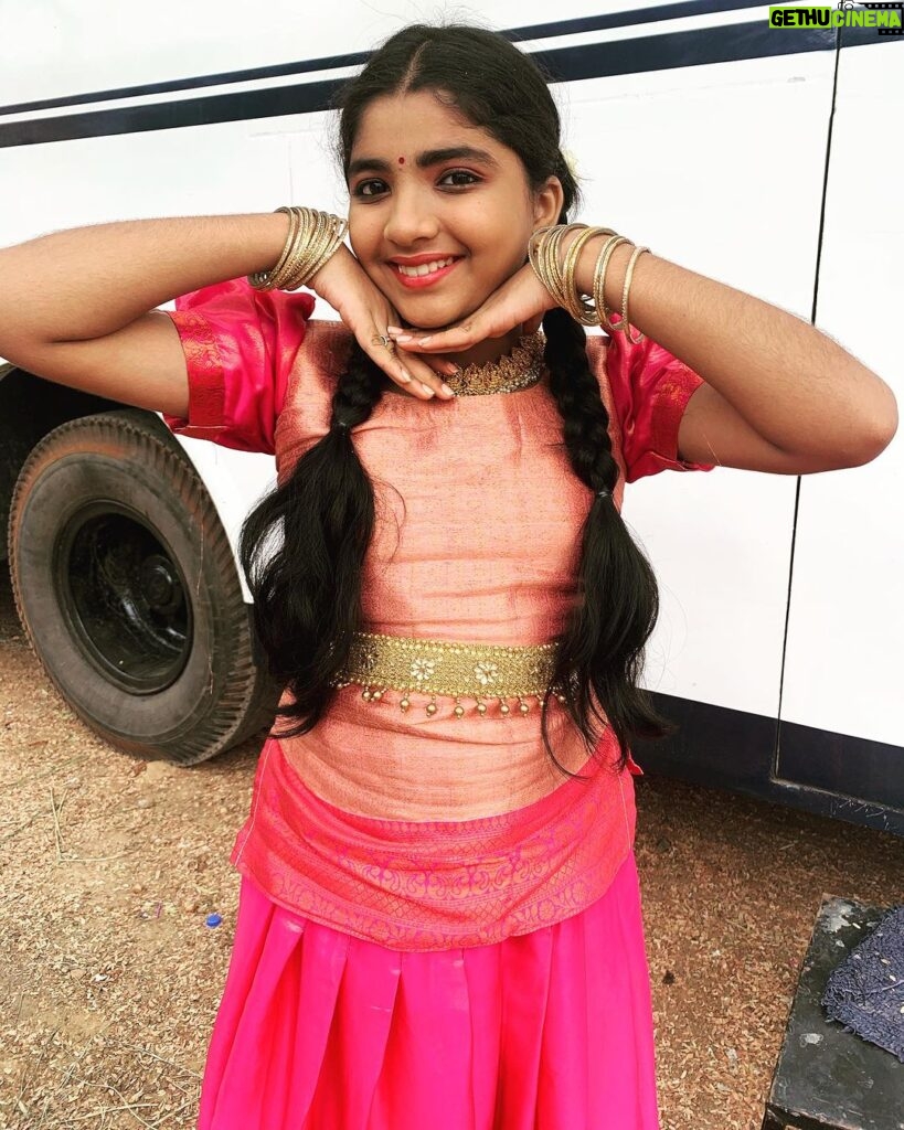 Sherin Thara Instagram - Happy vinayagar Chathurthi 🙏 #babyaherin #babymayu #mayu #baakyalakshmi #vijaytelevision #explorepage #instagood #instadaily #instagram #instapost #traditional