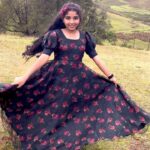 Sherin Thara Instagram - Wait till end❤️Do u like this song ??? Then do like my reel too😅one of my favourite song list❤️ #babysherin #babymayu #mayu #baakyalakshmi #vijaytelevision #vijaytv #trendingreels #trending #trendingnow #explorepage #explore #viral #instadaily #instafashion #instapost #rainy #rainyday #fun #love #likes #follow #happy