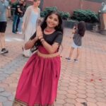 Sherin Thara Instagram - With god all things are possible🙏 #thaipoosam #throwback memories #malaysiadiaries #babysherin #mayu #unity #love #god #spirtuality #trending #trendingreels #explore #explorepage #alliswell #happy #travel #murugar #lordmurugan #tamil #tamilgod #tamilgidmurugan #batu #caves #instagood #instadaily #positivity #unityisstrength #baakyalakshmi #vijaytelevison #likesforlike Batu Caves Temple Malaysia