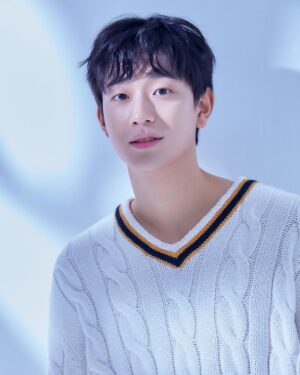 Shin Hyeon-seung Instagram - 🌈new profile🌈⠀
당신의 현승에게 투표해주세요⠀
#pick #ME #픽미 #PICK미UP
