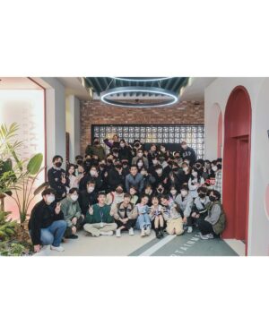 Shin Hyeon-seung Instagram - 너무 행복했던 시간들🥰
좋은 사람들과 함께하면서 많이 사랑받으며 재현이를 만나 행운이었습니다.
(덕분에 현장사진들은 다 뽀짝이..🎈)
별똥별 사랑해 주셔서 감사했습니당🌠🌠
⠀