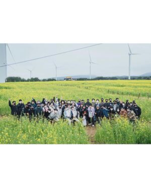 Shin Hyeon-seung Instagram - 너무 행복했던 시간들🥰
좋은 사람들과 함께하면서 많이 사랑받으며 재현이를 만나 행운이었습니다.
(덕분에 현장사진들은 다 뽀짝이..🎈)
별똥별 사랑해 주셔서 감사했습니당🌠🌠
⠀