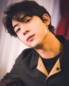 Shin Yong-seok Instagram - 📸