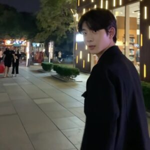 Shin Yong-seok Instagram - 그리운중국..