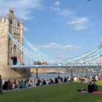 Shin Yong-seok Instagram - 템스강 따라서 30000👣 London, United Kingdom