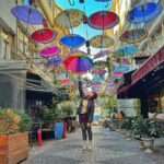 Shirley Setia Instagram - You can stand under my umbrella 🎶☂️ #istanbul #umbrellastreet #kadikoy #turkey #shirleytravels İstanbul - Türkiye