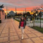 Shirley Setia Instagram - Merry Christmas from Istanbul 🎅🏻🎄 #istanbul #turkey #shirleytravels #sunset İstanbul - Türkiye