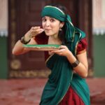 Shirley Setia Instagram - The sheer joy of eating biryani ❤️ #biryani #biryanilovers #shirleysetia