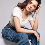 Shirley Setia Instagram - Soch rahi hoon coffee pi loon. Coffeee anyone? ☕️ Jeans- @bluebrew.in Earrings & Ring by : @viariaccessories Photo @rahuljhangiani HMU @florianhurel Assisted by @bhaktilakhani Stylist @anishagandhi3 @rochelledsa Assistant @_m.a.h.i._