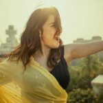 Shirley Setia Instagram - Be your own happiness 😃💘 Alsoo, since im still recovering from the viral, i have tonnes of time.. lil chit chat ho jaye, in the comments? 💛 📸 : @afrographer 💄: @athirathakkar Mumbai, Maharashtra