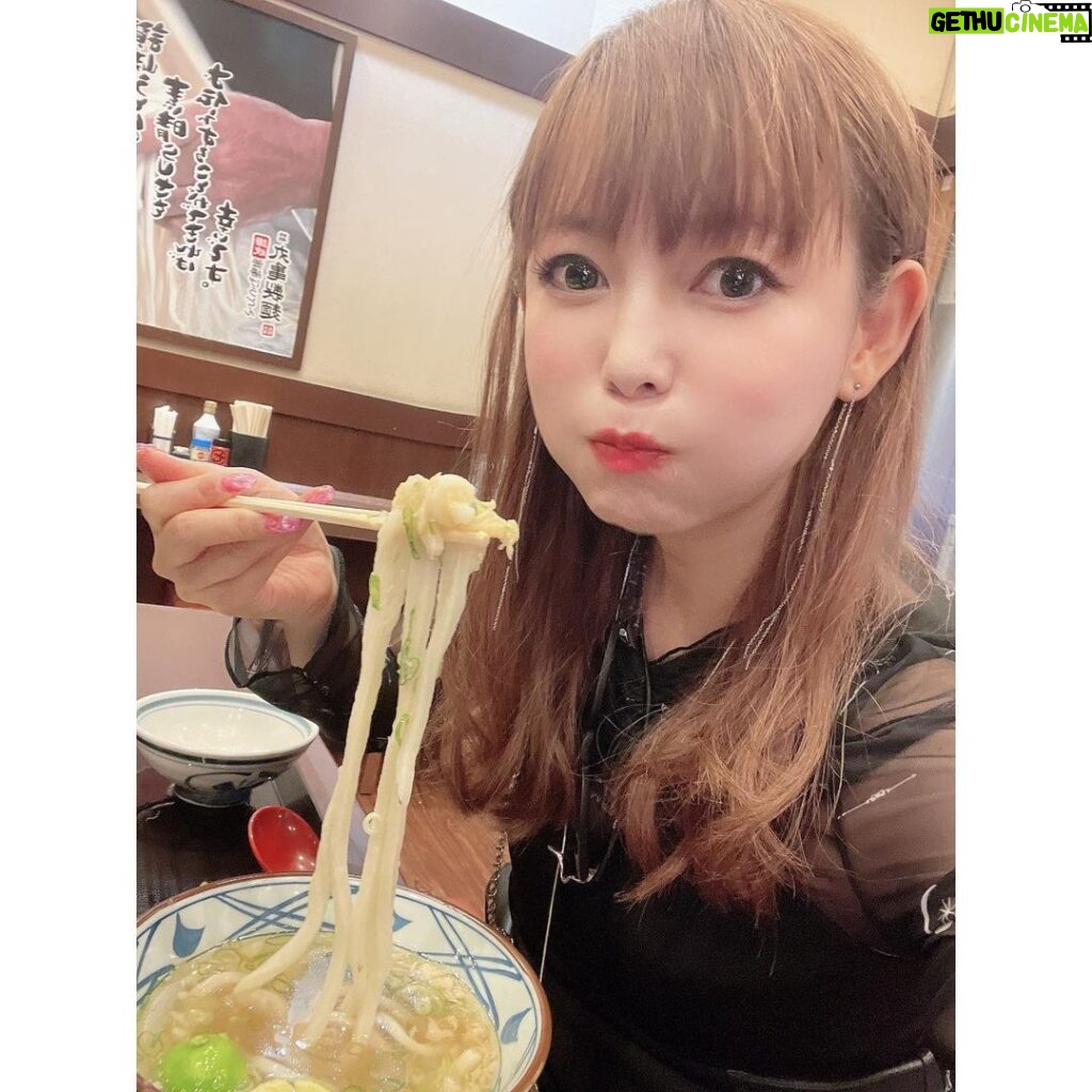 Shoko Nakagawa Instagram - これをこうしてこうでこう YouTubeみてね❣️ #丸亀製麺 #うどん #夏 #youtube #中川翔子 #しょこたん
