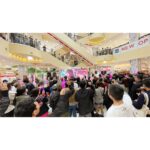 Shoko Nakagawa Instagram - 大阪！ことしはたくさん大阪に歌いに来られたりみんなと会えたり絆と縁が深まりました！ことしラスト大阪かな？久しぶりな方や初めてな方もありがとう！ ちびっこもたくさんで感動したよう！ 本当にありがとう大好き💕❤ #歌 #ろくごーごーさんごツアー #大阪 #中川翔子 #しょこたん