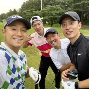 Shorry J Instagram - #동창골프모임 😆👍
#반포고 #명랑골프⛳️ 
또모이자규~~
골프공기부천사들ㅋㅋㅋ🕊
이또한추억동기억일번지~~
#쇼리