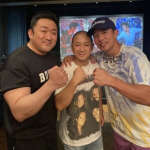 Shorry J Instagram - 한주먹하시는 형님이랑 👊👊👊
돌주먹형님과 돌아이형^^
감사합니다~🙏❤️
#마동석 형님 #마이티마우스