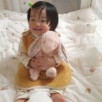 Shorry J Instagram - #아이느낌좋아 #IZZAE ❤️ #IZZAE가좋으면나도좋아~ #꿀잠 😴💟 #딸바보 #GIRLDAD