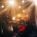 Shun Ishiwaka Instagram - During the last song I noticed that both left and right cymbals were lying on the floor. 8/16,2023 photo by @kanatarumi 渋谷 Club Quattro